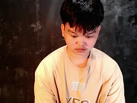 Reynelcock online show from 09-28-25, 01:07