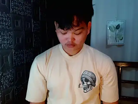 Reynelcock online show from 09-29-25, 04:12