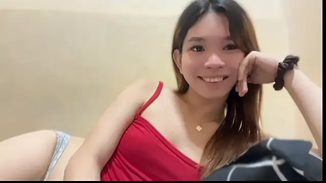 Daddiesgirlrianne69 online show from 06-07-26, 10:37