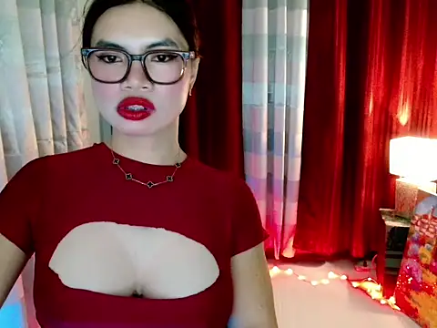 Snapshot of lover_girl143 chatting on 02-06-26, 04:36 lover girl143 online show from 02-06-26, 04:36