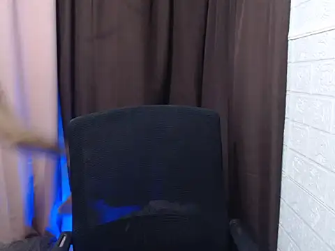 sweetsasha68 online show from 05-04-26, 06:27