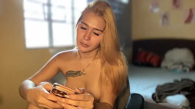 Snapshot of CassieXMarga chatting on 08-02-26, 06:12 CassieXMarga online show from 08-02-26, 06:12