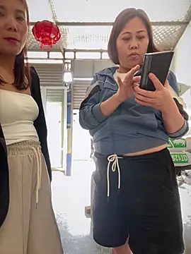 Snapshot of Maily_NC chatting on 03-11-26, 04:39 Maily NC online show from 03-11-26, 04:39