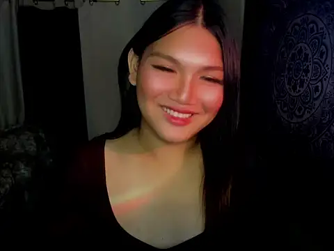 Lou heart online show from 12-21-25, 04:19