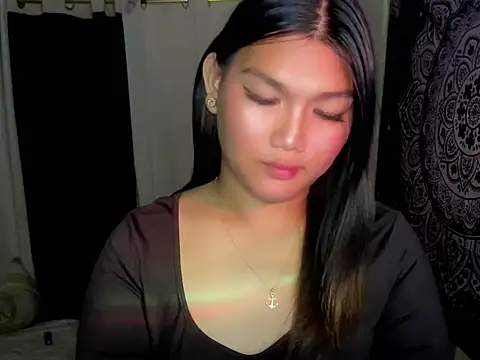 Lou heart online show from 02-06-26, 02:46