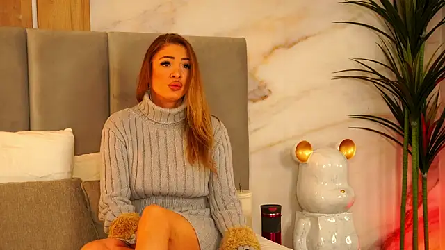 Izabellle02 online show from 12-20-25, 06:05