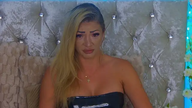 Izabellle02 online show from 07-17-26, 03:04