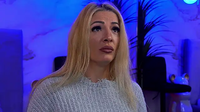 Izabellle02 online show from 04-03-26, 03:46