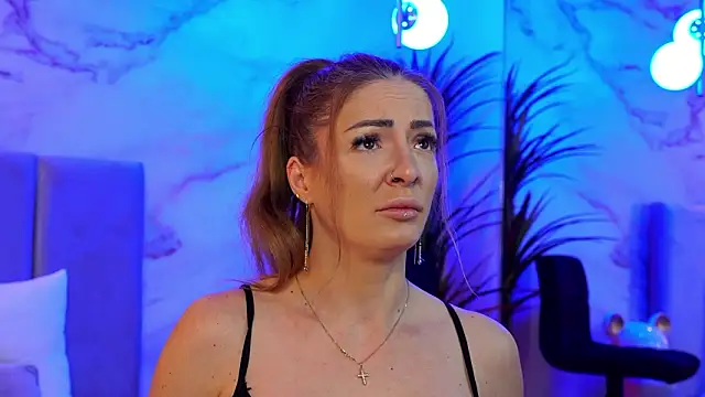 Izabellle02 online show from 02-23-26, 04:36