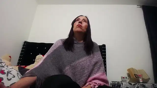 Chantalvedette online show from 05-12-26, 03:25