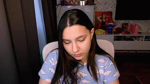 Arianna Grend online show from 12-23-25, 10:58