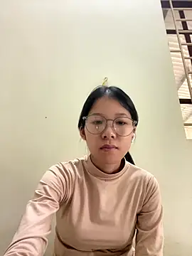 meomeo2k6 online show from 12-20-25, 06:27