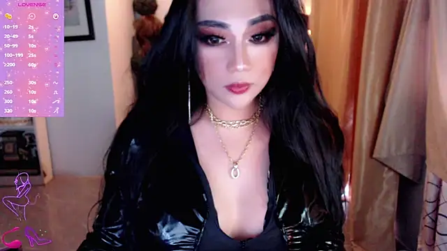 Snapshot of Goddess_Pleasure chatting on 06-20-26, 03:00 Goddess Pleasure online show from 06-20-26, 03:00