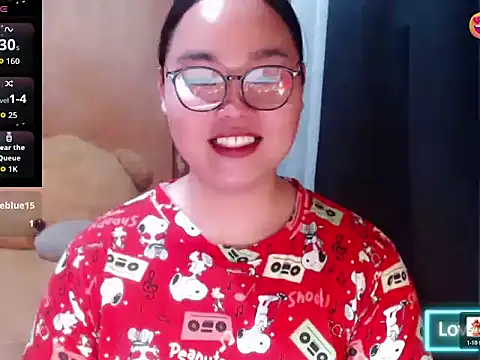 Snapshot of _Lylia chatting on 06-11-26, 10:18 Lylia online show from 06-11-26, 10:18