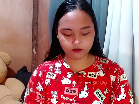  Lylia online show from 12-17-25, 11:15