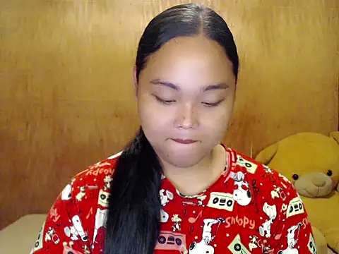 Snapshot of _Lylia chatting on 10-16-25, 11:57  Lylia online show from 10-16-25, 11:57