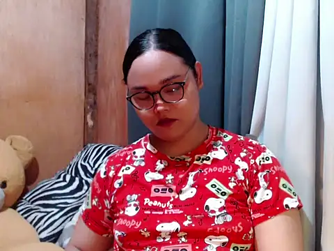  Lylia online show from 12-21-25, 06:37