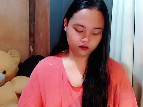  Lylia online show from 11-29-25, 09:48