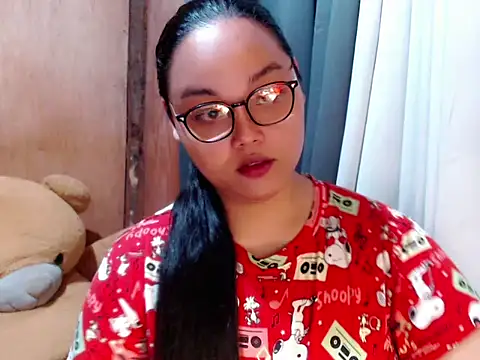  Lylia online show from 02-15-26, 09:25