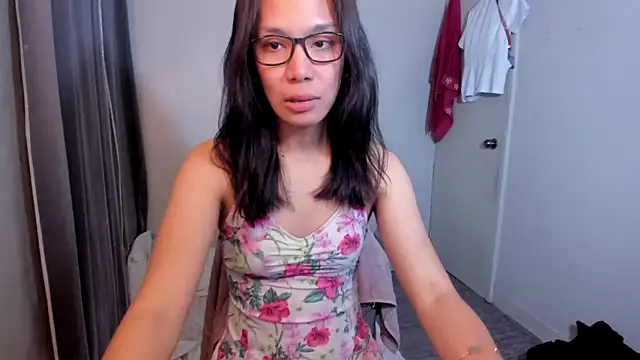 lucyshanex online show from 09-30-25, 02:12