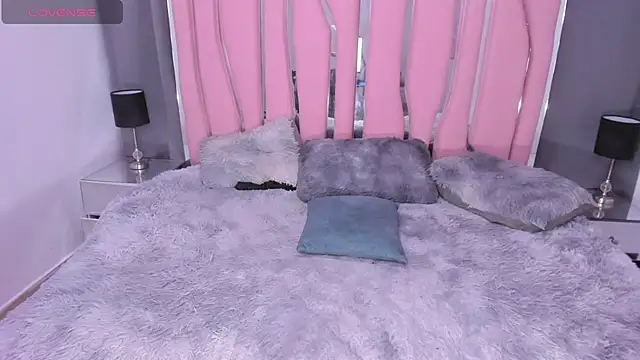 Dantzel  online show from 09-19-25, 06:45