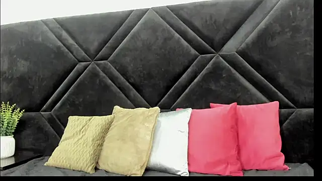 Dantzel  online show from 03-28-26, 07:26