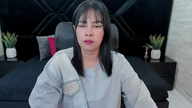 Dantzel  online show from 01-14-26, 07:06