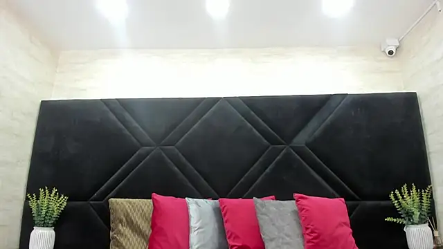 Dantzel  online show from 02-20-26, 07:38