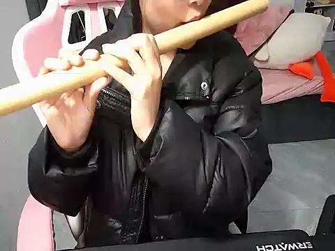 Ori-Yannie online show from 11-19-25, 02:06