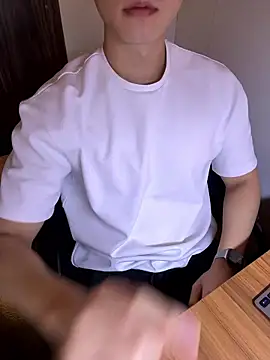 gochu1004 online show from 10-21-25, 01:54