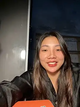 D2sweet online show from 10-31-25, 01:08