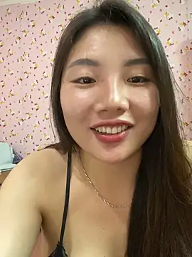 Snapshot of D2sweet chatting on 09-15-25, 01:22 D2sweet online show from 09-15-25, 01:22