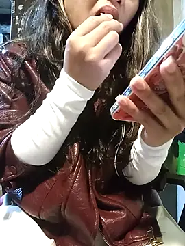 Venessa online show from 03-17-26, 01:19