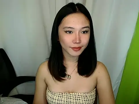 Snapshot of Ricaliciuos chatting on 06-18-26, 11:10 Ricaliciuos online show from 06-18-26, 11:10