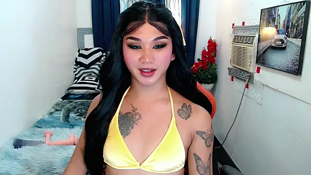 Snapshot of lil_fantacy chatting on 09-24-25, 01:02 lil fantacy online show from 09-24-25, 01:02