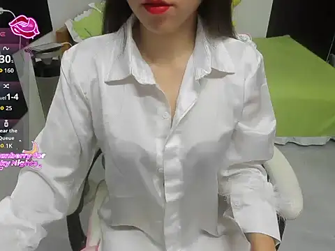 LuckyBabe new01 online show from 12-05-25, 06:12