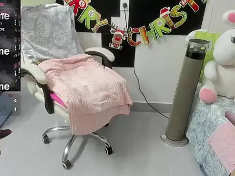 LuckyBabe new01 online show from 01-12-26, 01:12