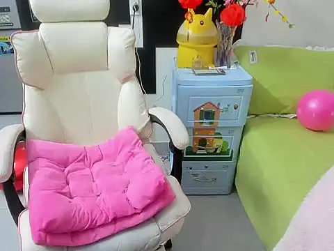 LuckyBabe new01 online show from 03-10-26, 10:52