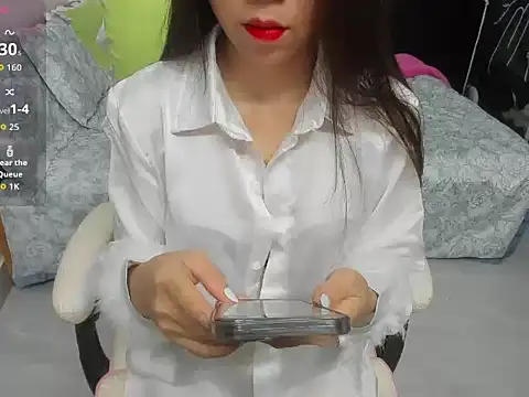 LuckyBabe new01 online show from 09-30-25, 04:02