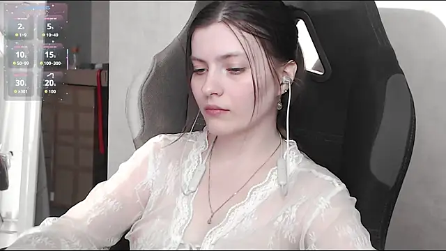 cute elfy  online show from 10-06-25, 02:07