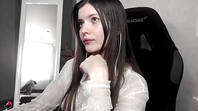 cute elfy  online show from 09-14-25, 02:17