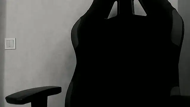 Snapshot of cute_elfy_ chatting on 05-14-26, 02:03 cute elfy online show from 05-14-26, 02:03