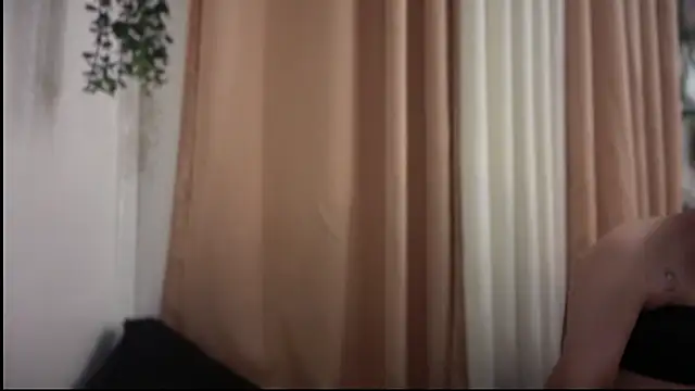 Yoursexy adriana online show from 05-21-26, 06:00
