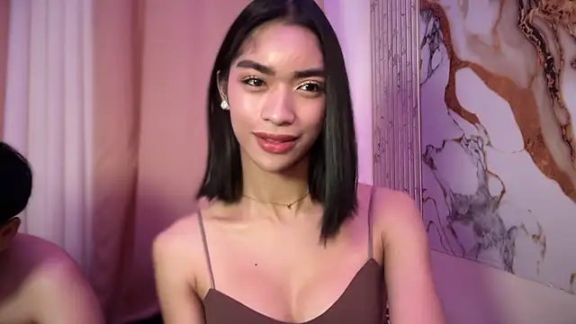 Snapshot of Yoursexy_adriana chatting on 07-11-26, 05:46 Yoursexy adriana online show from 07-11-26, 05:46
