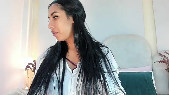 SalomeeBell online show from 11-10-25, 08:36