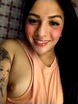 enoria1992 online show from 12-18-25, 03:27