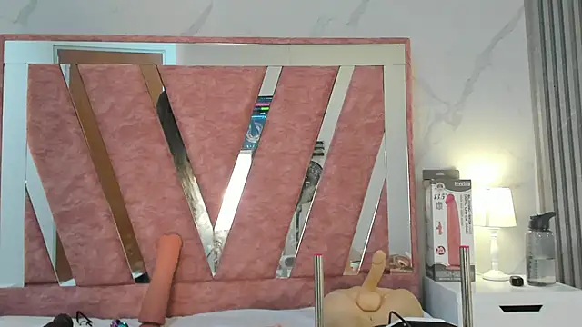 Wonderkloe  online show from 02-15-26, 01:28