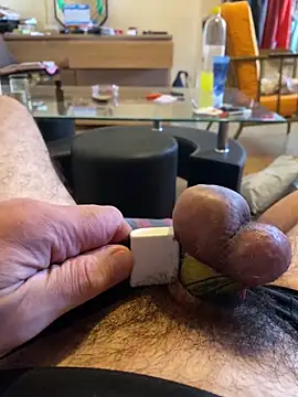 Snapshot of jackadi33 chatting on 09-27-25, 12:22 jackadi33 online show from 09-27-25, 12:22