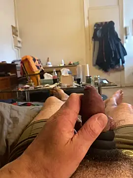 Snapshot of jackadi33 chatting on 02-05-26, 02:57 jackadi33 online show from 02-05-26, 02:57