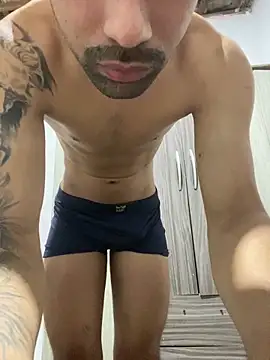 Snapshot of PhrenicUsurer chatting on 09-18-25, 02:47 PhrenicUsurer online show from 09-18-25, 02:47